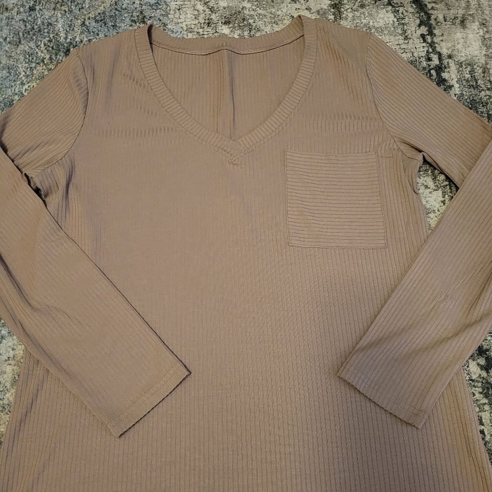 Women's V-Neck Ribbed Top - Tan Size XL - Picture 3 of 5